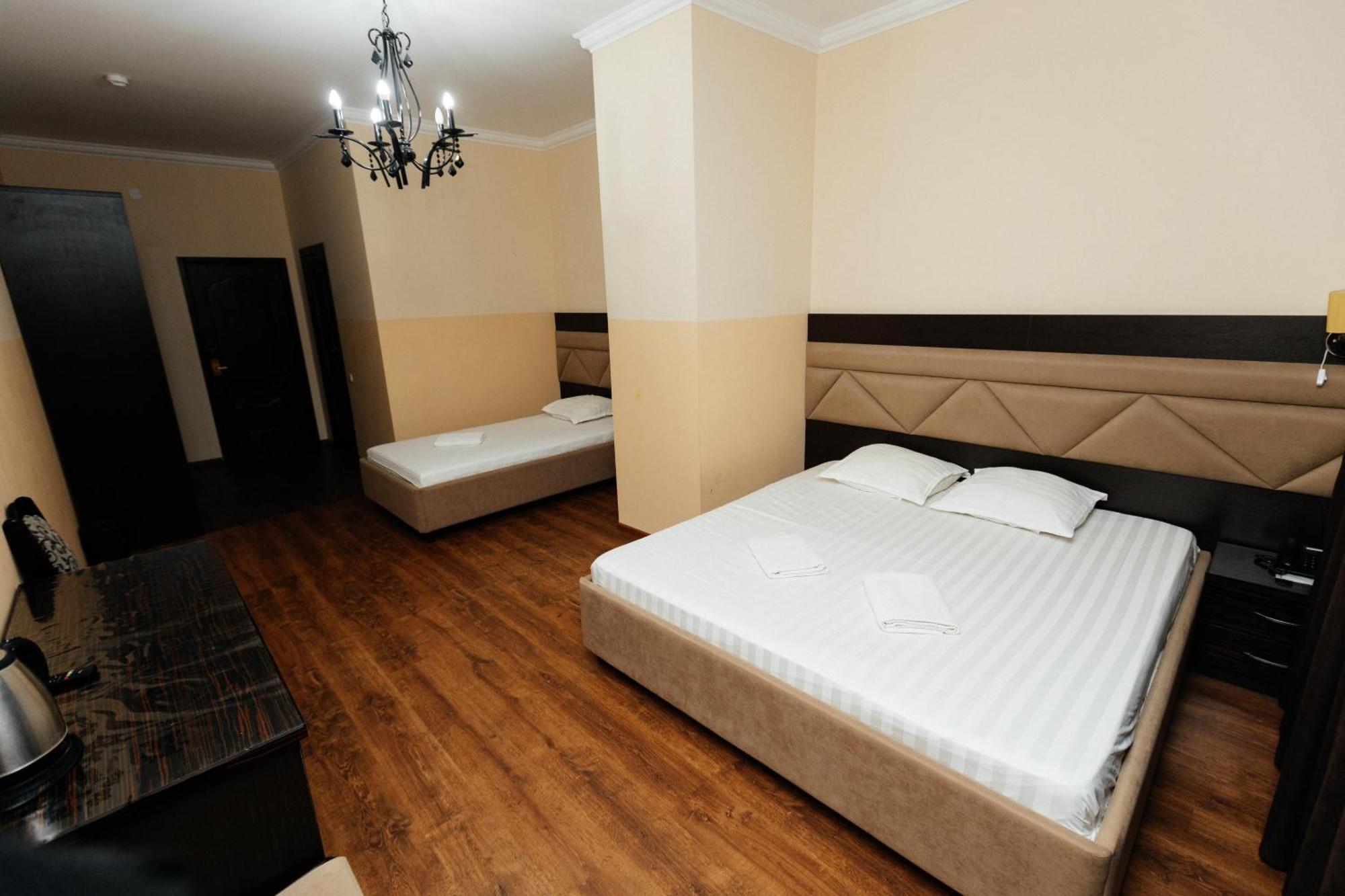 Alcazar Hotel Atyrau Luaran gambar